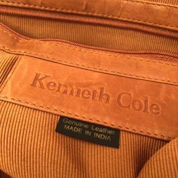 Kenneth Cole women leather messenger bag, color light cognac - Picture 12 of 12